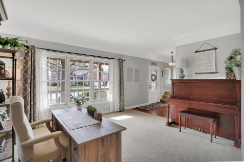 351 Mounds Court Carmel IN 46032