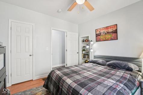 554 N Oakland Avenue Indianapolis IN 46201
