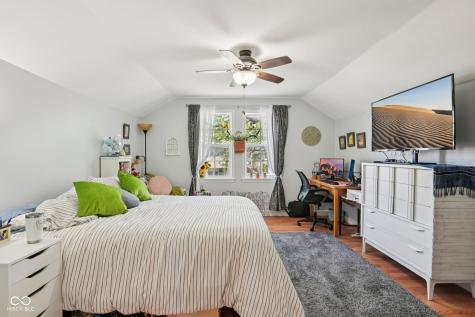 554 N Oakland Avenue Indianapolis IN 46201