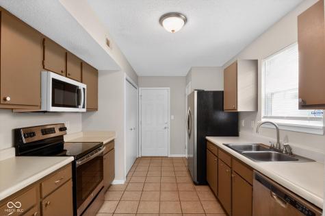 3413 W 52nd Street Indianapolis IN 46228