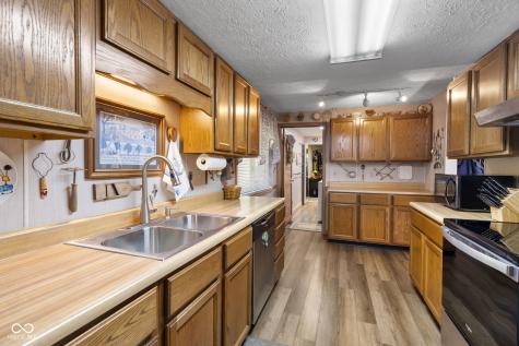 8016 N State Road 29 Frankfort IN 46041