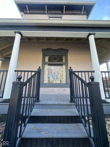 102 N Meridian Street Roachdale IN 46172