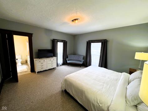 102 N Meridian Street Roachdale IN 46172
