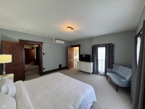 102 N Meridian Street Roachdale IN 46172