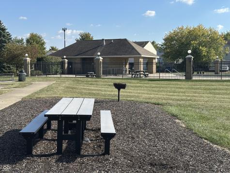 10671 Pleasant View Lane Fishers IN 46038