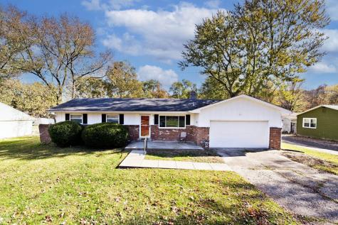 8017 Chiltern Drive Indianapolis IN 46268