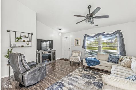 47 Thornburg Parkway Brownsburg IN 46112