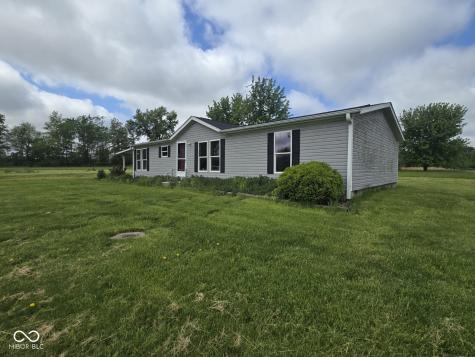 11349 S Singhurst Street Terre Haute IN 47802