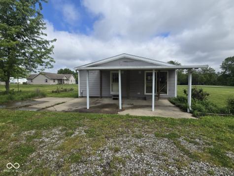 11349 S Singhurst Street Terre Haute IN 47802