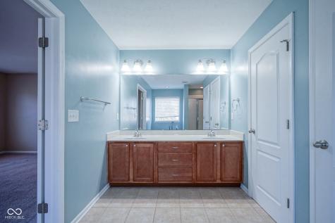 14903 Stable Stone Terrace Fishers IN 46040