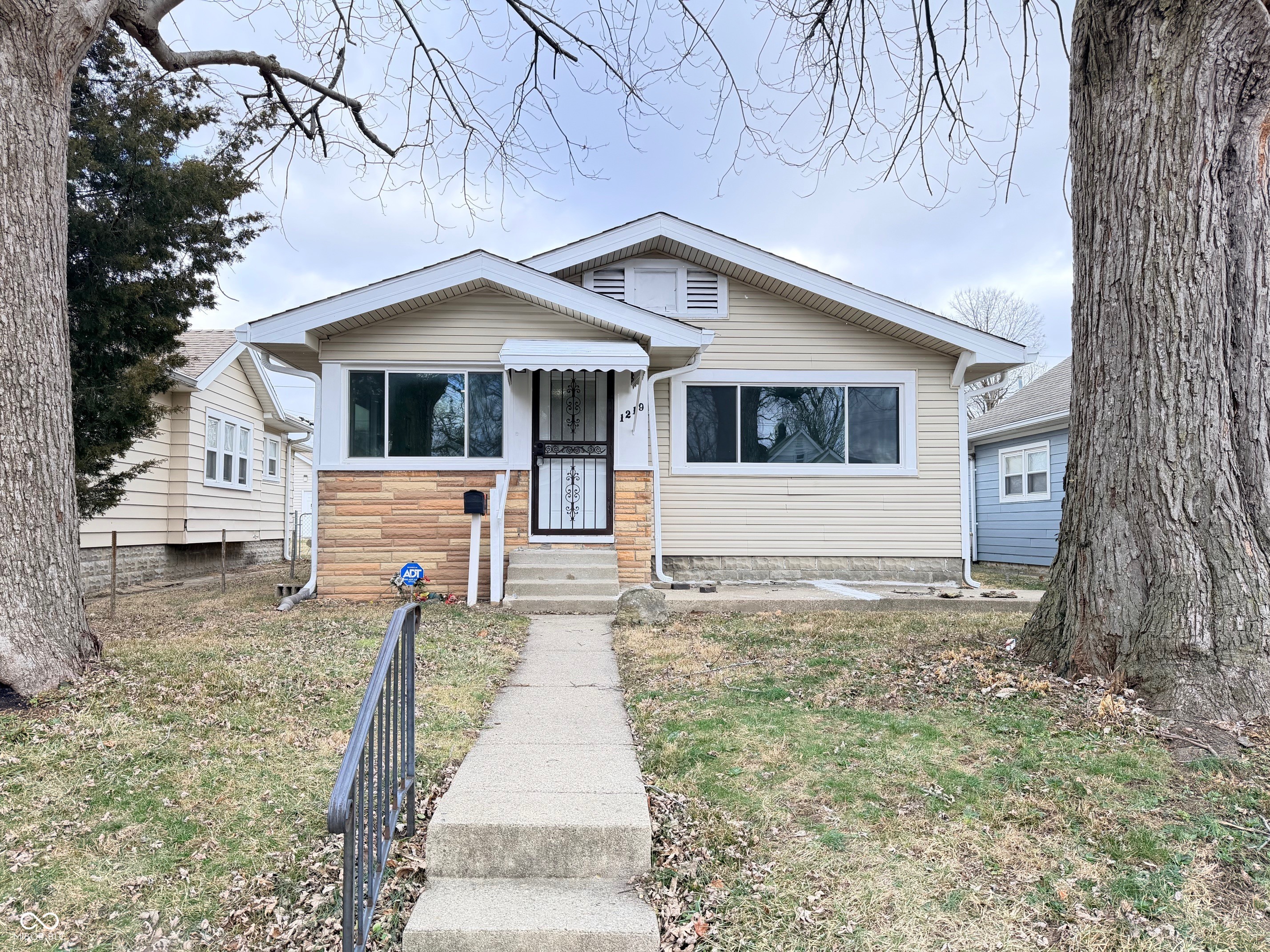 1219 N Grant Avenue Indianapolis IN 46201