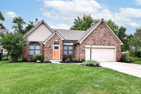 7689 Pinesprings E Drive Indianapolis IN 46256