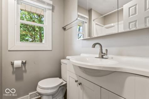 219 W Taylor Street Pendleton IN 46064