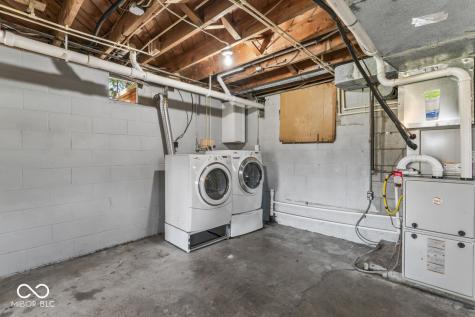 219 W Taylor Street Pendleton IN 46064