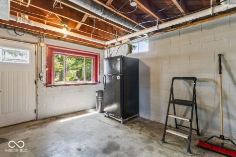 219 W Taylor Street Pendleton IN 46064