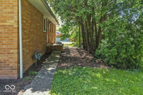 219 W Taylor Street Pendleton IN 46064