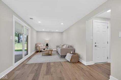 646 Karen Drive Zionsville IN 46077
