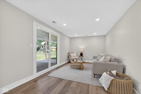 646 Karen Drive Zionsville IN 46077