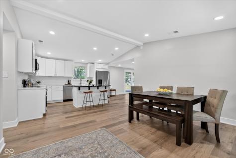 646 Karen Drive Zionsville IN 46077