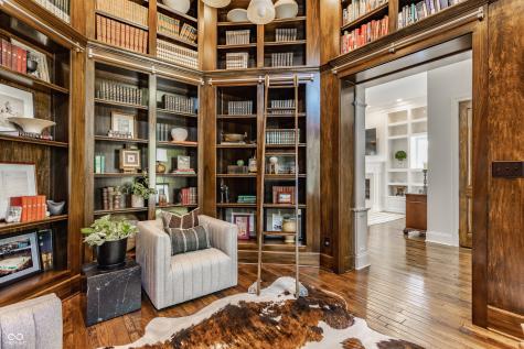 12934 Treaty Line Street Carmel IN 46032