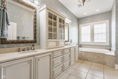 12934 Treaty Line Street Carmel IN 46032