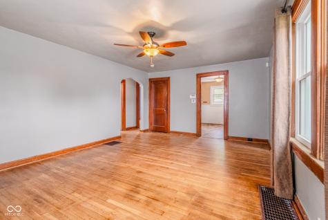 516 E 7th Street Seymour IN 47274