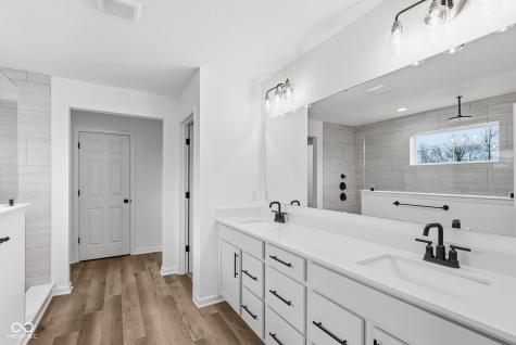 9122 Ambassador Street Mccordsville IN 46055