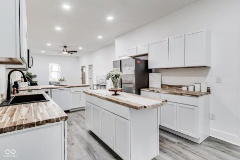 2305 S Meridian Street Indianapolis IN 46225