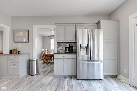 2125 S Garfield Drive Indianapolis IN 46203