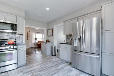2125 S Garfield Drive Indianapolis IN 46203