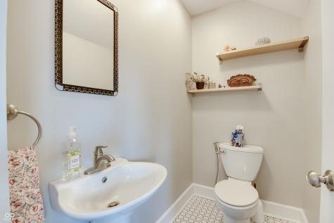 2125 S Garfield Drive Indianapolis IN 46203