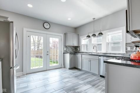 2125 S Garfield Drive Indianapolis IN 46203