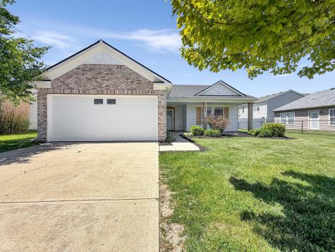 526 Bourneside Drive Greenfield IN 46140