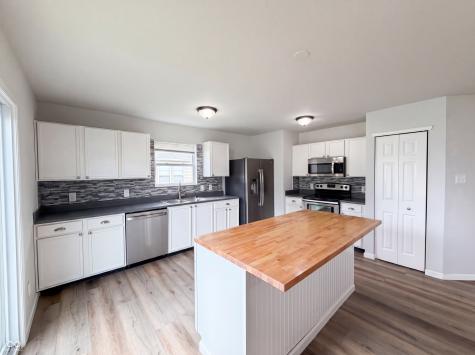 526 Bourneside Drive Greenfield IN 46140