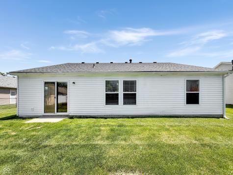 526 Bourneside Drive Greenfield IN 46140