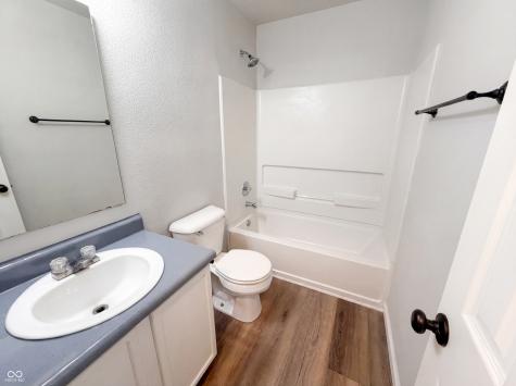 526 Bourneside Drive Greenfield IN 46140