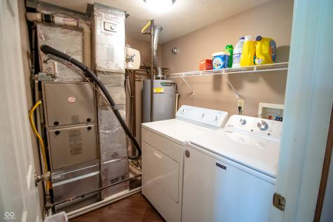 1098 Meadowview Court Franklin IN 46131
