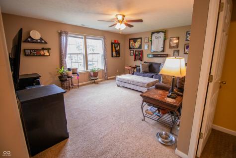 1098 Meadowview Court Franklin IN 46131