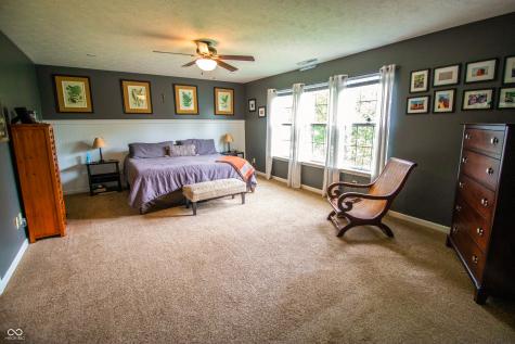 1098 Meadowview Court Franklin IN 46131