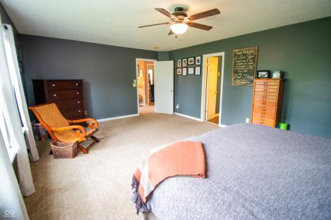 1098 Meadowview Court Franklin IN 46131