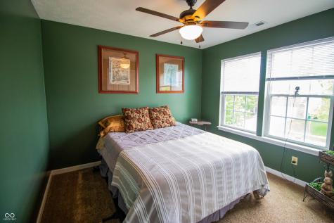 1098 Meadowview Court Franklin IN 46131
