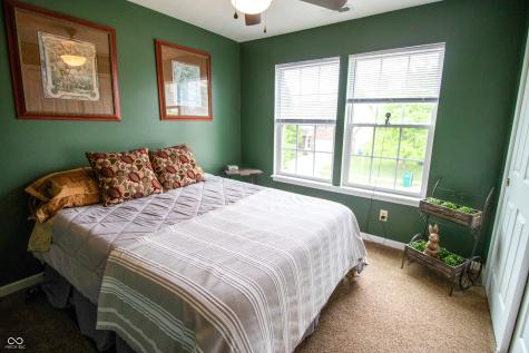 1098 Meadowview Court Franklin IN 46131