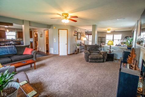 1098 Meadowview Court Franklin IN 46131