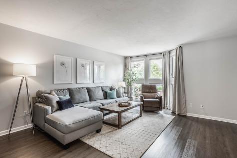 516 Lockerbie Circle N Indianapolis IN 46202