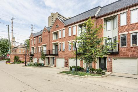 516 Lockerbie Circle N Indianapolis IN 46202