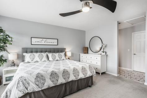 516 Lockerbie Circle N Indianapolis IN 46202