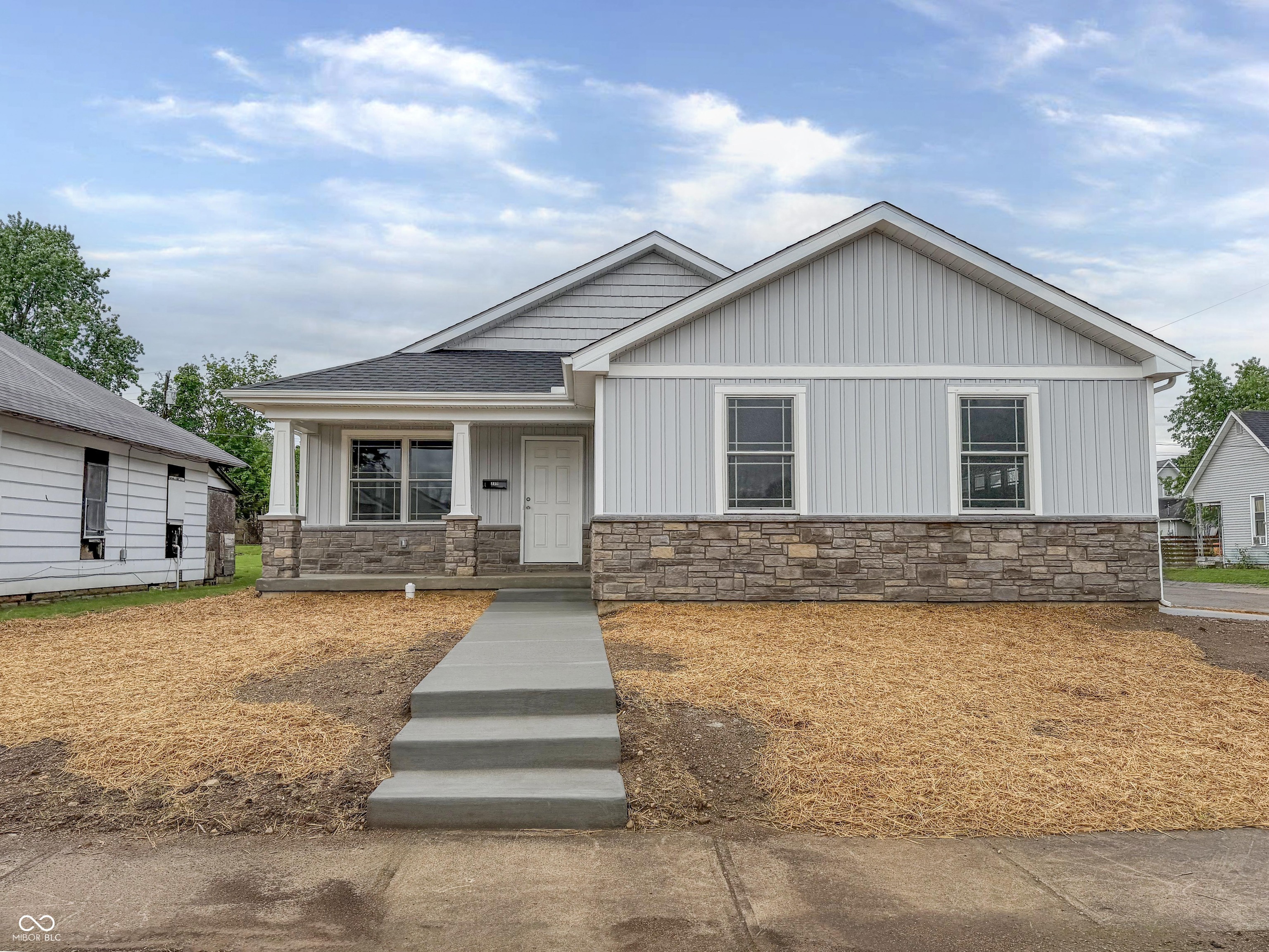 339 W 2nd Street Anderson IN 46016