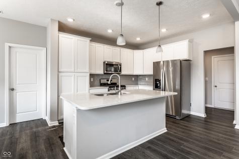 1711 Pelham Drive Greenwood IN 46143