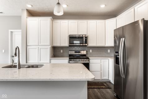1711 Pelham Drive Greenwood IN 46143
