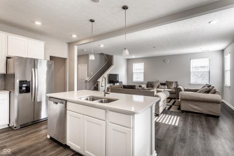 1711 Pelham Drive Greenwood IN 46143